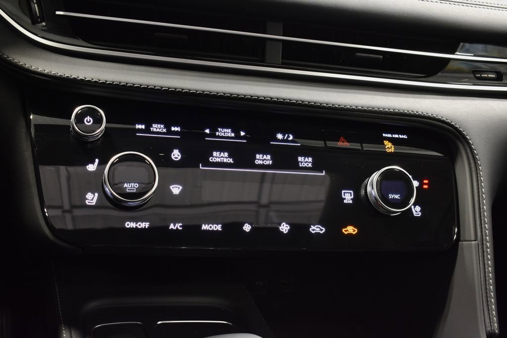 New 2026 INFINITI QX60 Luxe w/ Family Package image 26