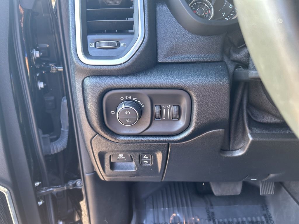 Used 2022 RAM 1500 Laramie image 26