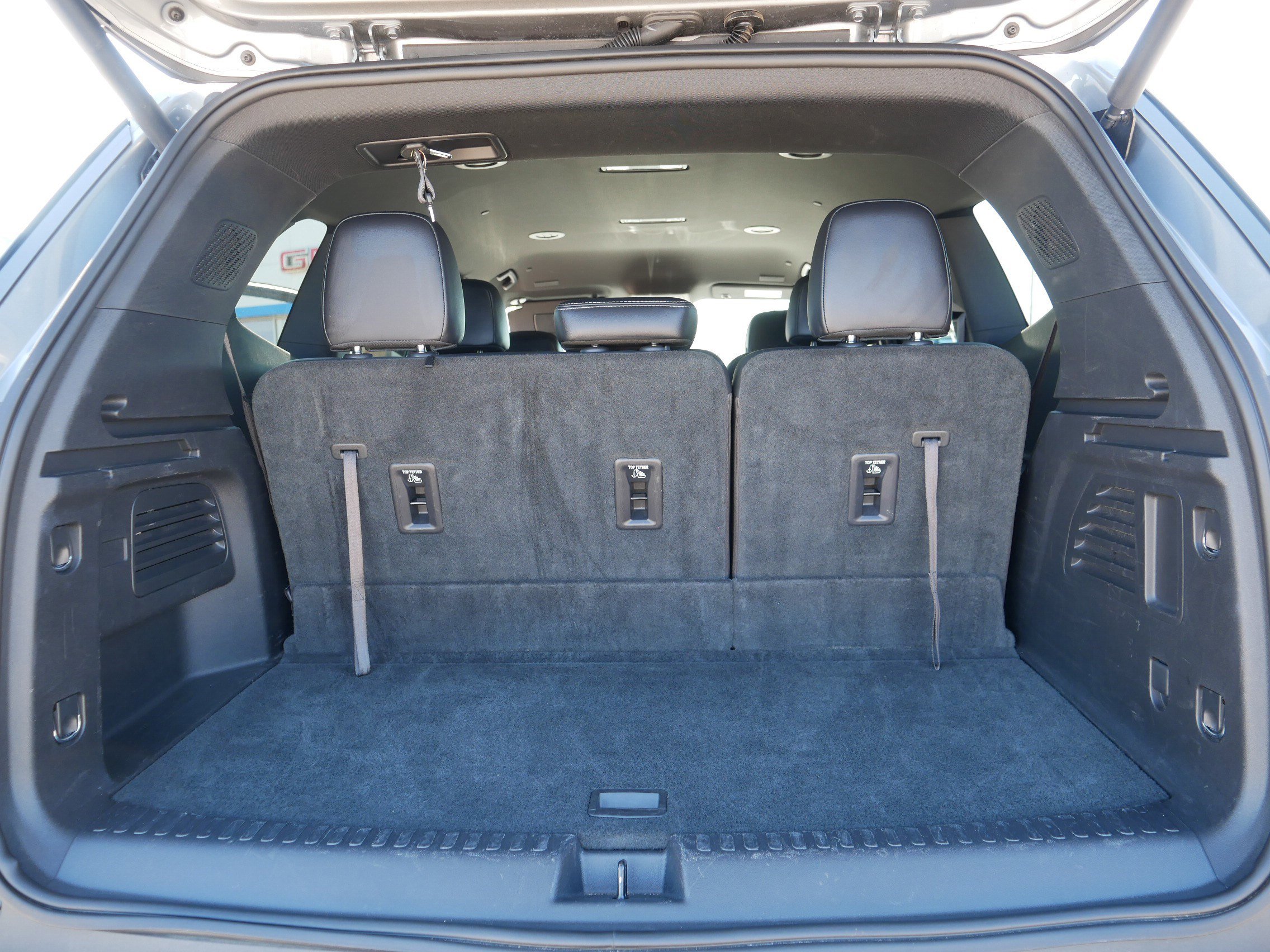 Used 2025 Buick Enclave Preferred image 18