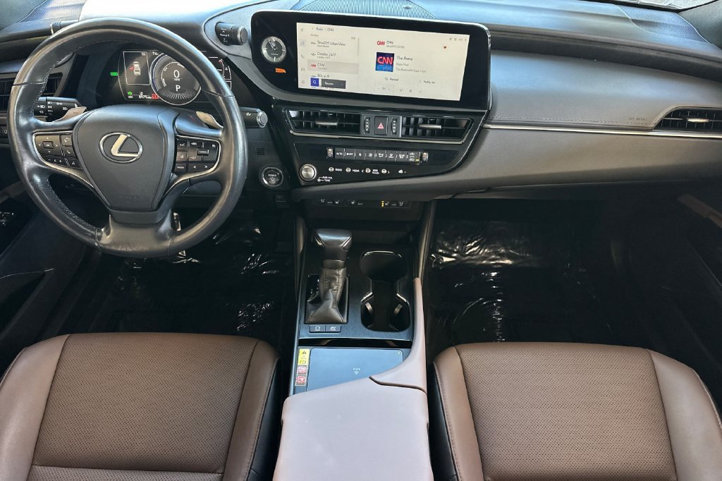 Used 2025 Lexus ES 300h w/ Premium Package FWD image 15