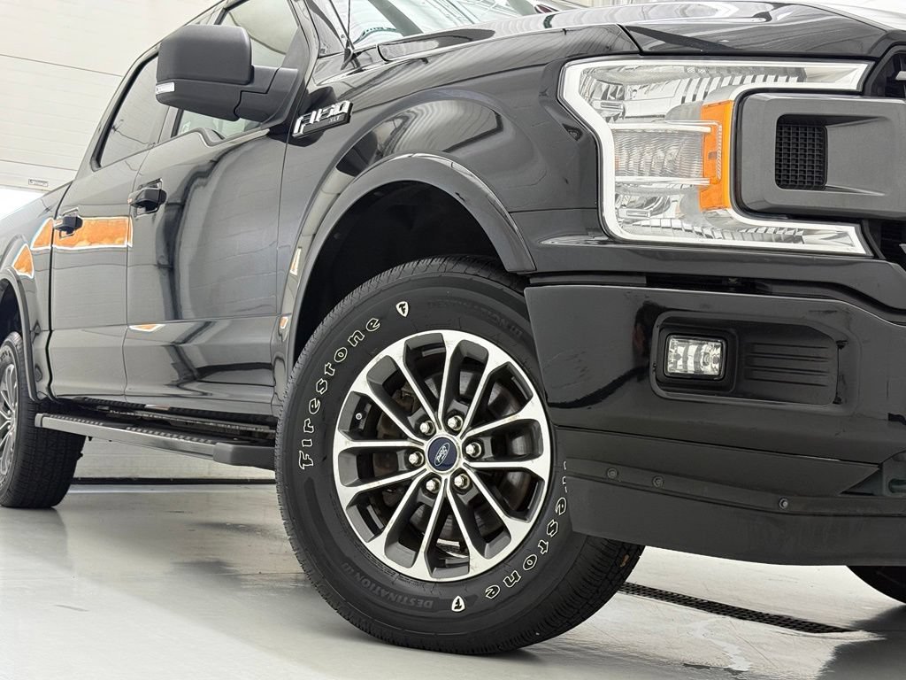 Used 2018 Ford F150 XLT w/ Equipment Group 302A Luxury AWD/4WD image 2