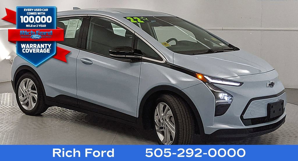 Used 2022 Chevrolet Bolt LT FWD image 1