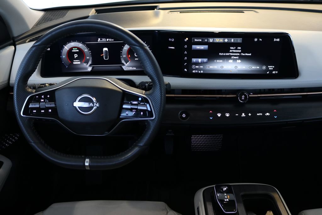Used 2023 Nissan Ariya AWD image 22