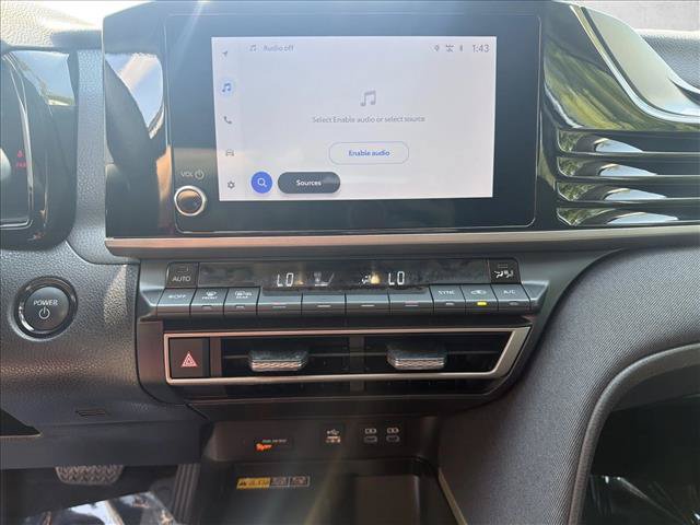 Used 2025 Toyota Camry LE FWD image 19