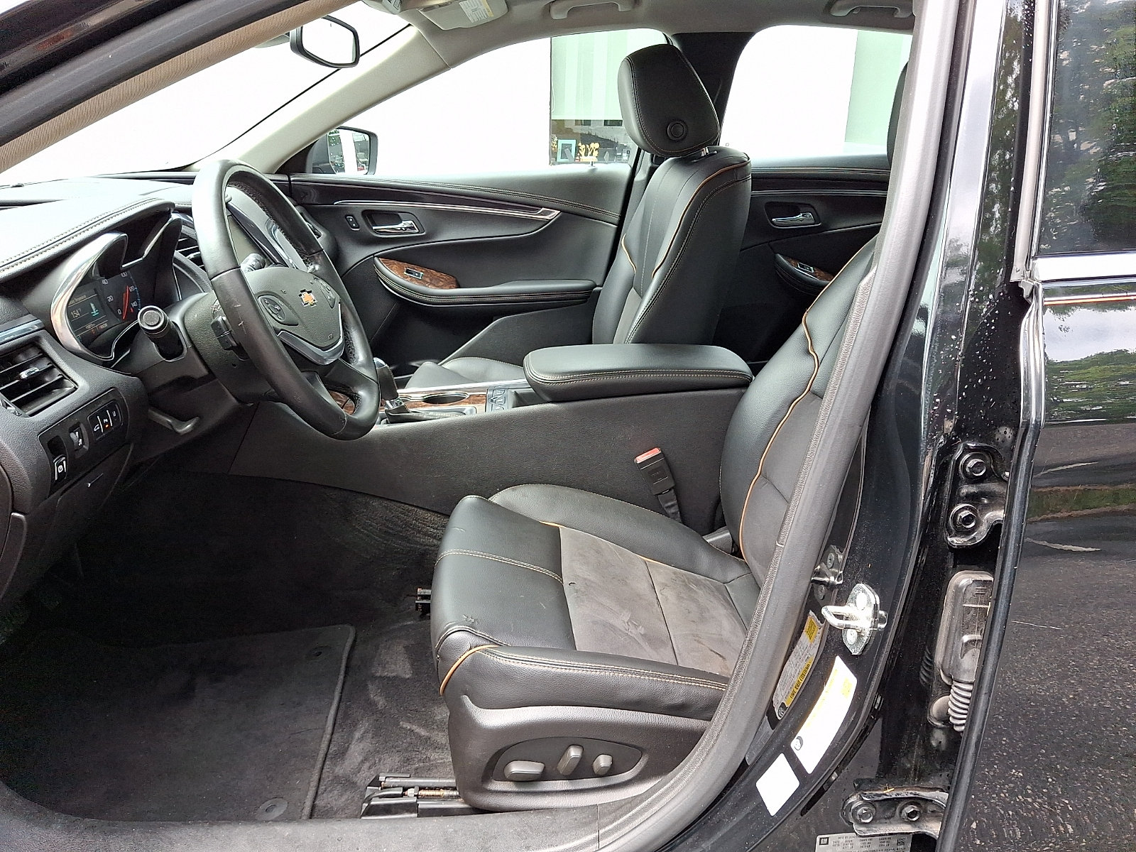 Certified 2015 Chevrolet Impala LT w/ Convenience Package FWD image 14