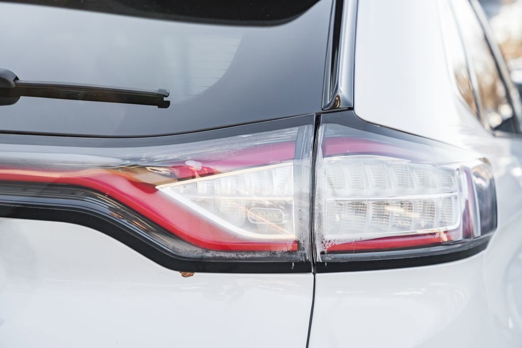 Used 2017 Ford Edge SEL w/ Equipment Group 201A image 6