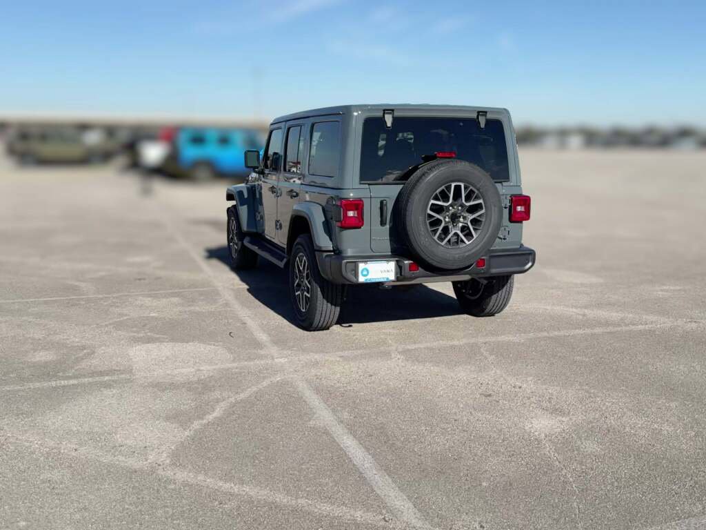 New 2026 Jeep Wrangler Sahara image 9