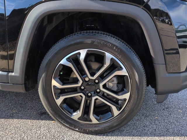 Certified 2022 Jeep Compass Limited AWD/4WD image 10