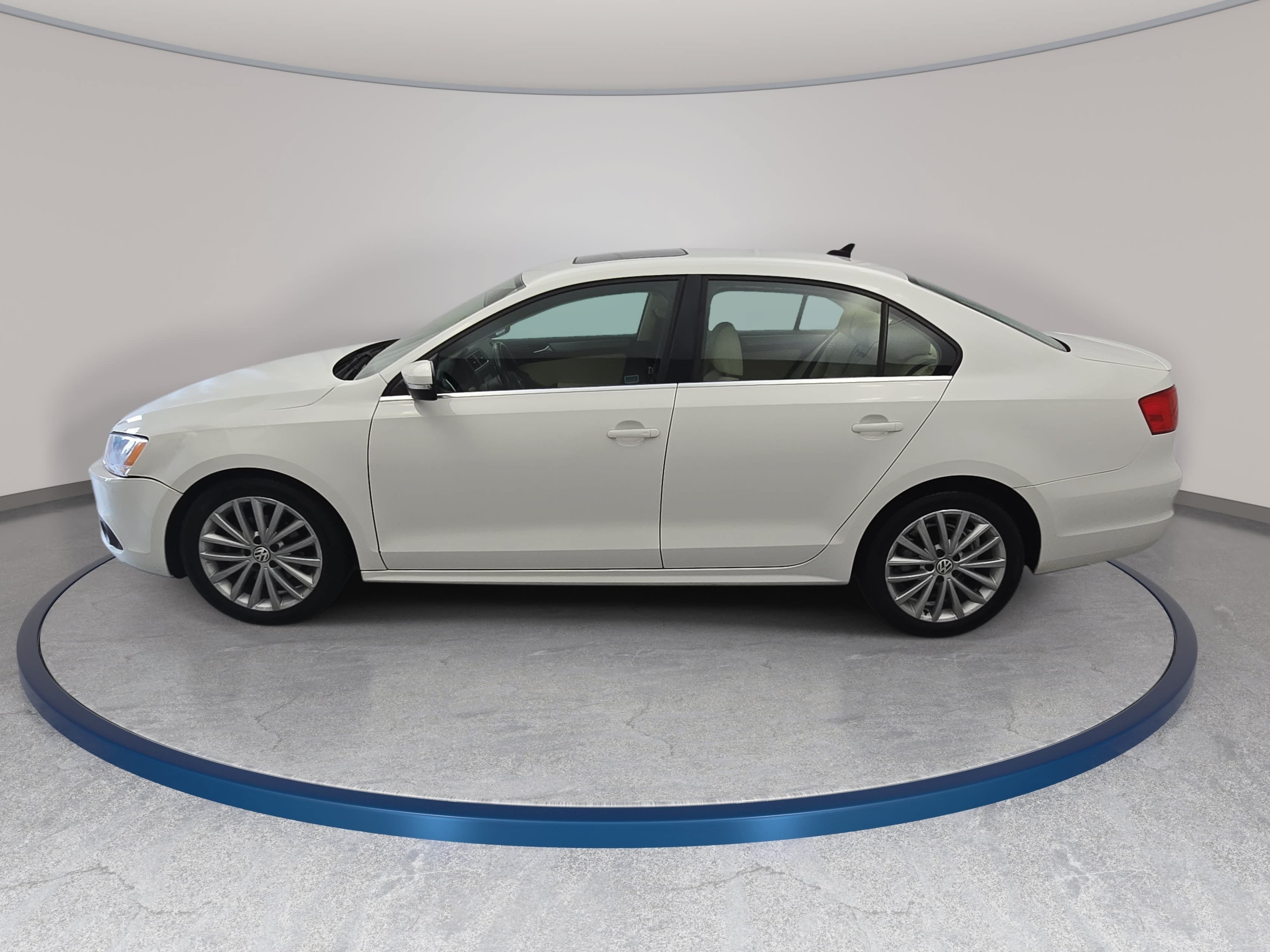 Used 2014 Volkswagen Jetta TDI FWD image 8