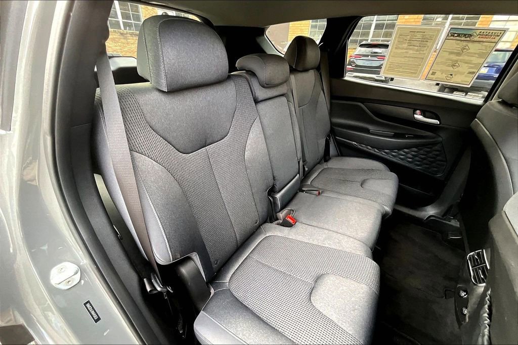 Used 2022 Hyundai Santa Fe SEL image 25