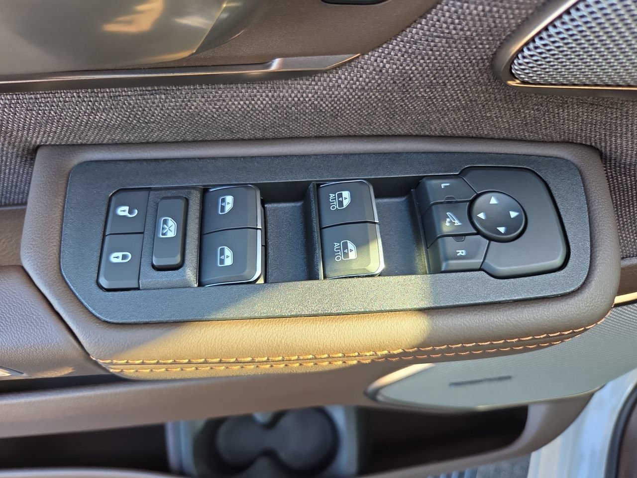 New 2027 RAM 1500 Limited AWD/4WD image 4