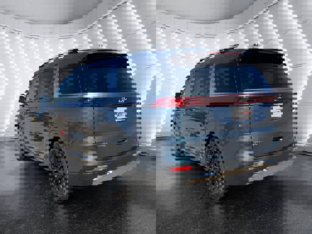 Used 2024 Kia Carnival SX image 6