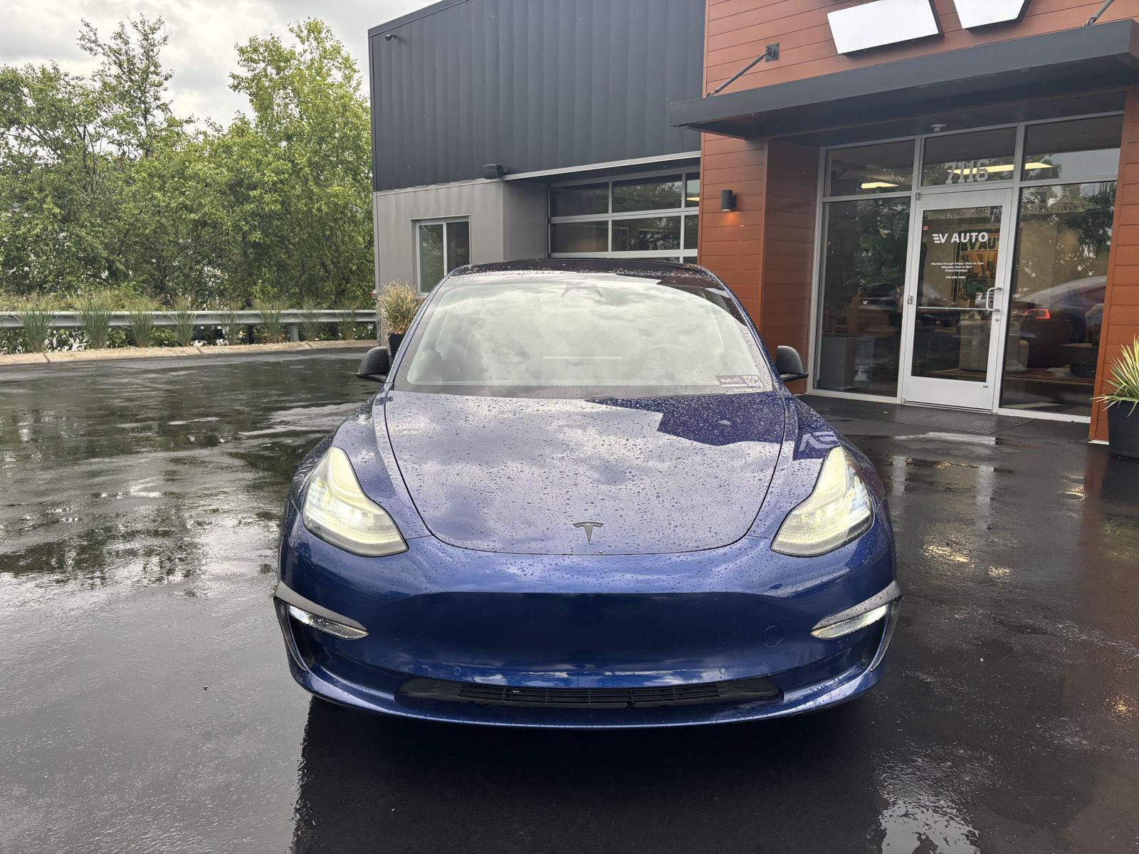 Used 2019 Tesla Model 3 Standard Range Plus RWD image 4