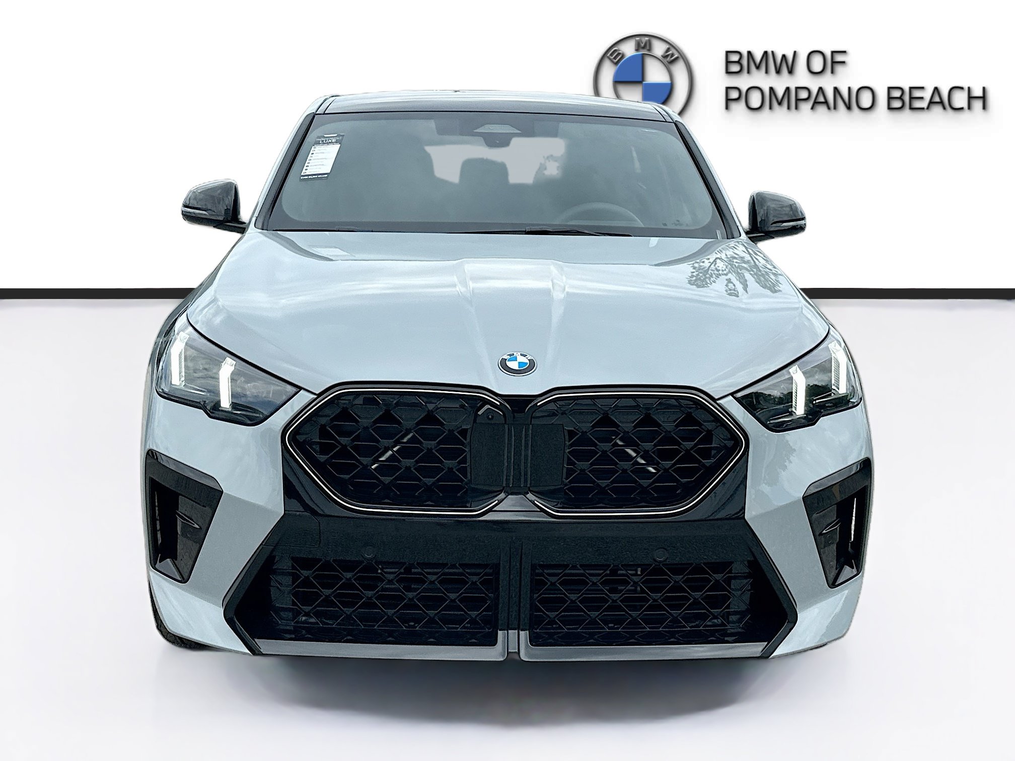 New 2026 BMW X2 xDrive28i w/ Technology Package AWD/4WD image 2