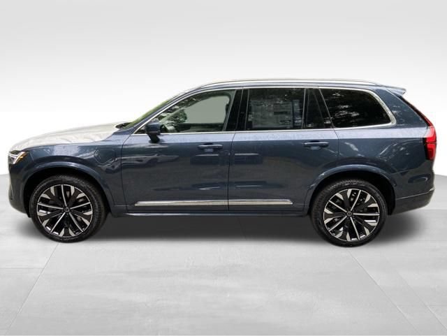 New 2026 Volvo XC90 T8 Plus AWD/4WD image 4