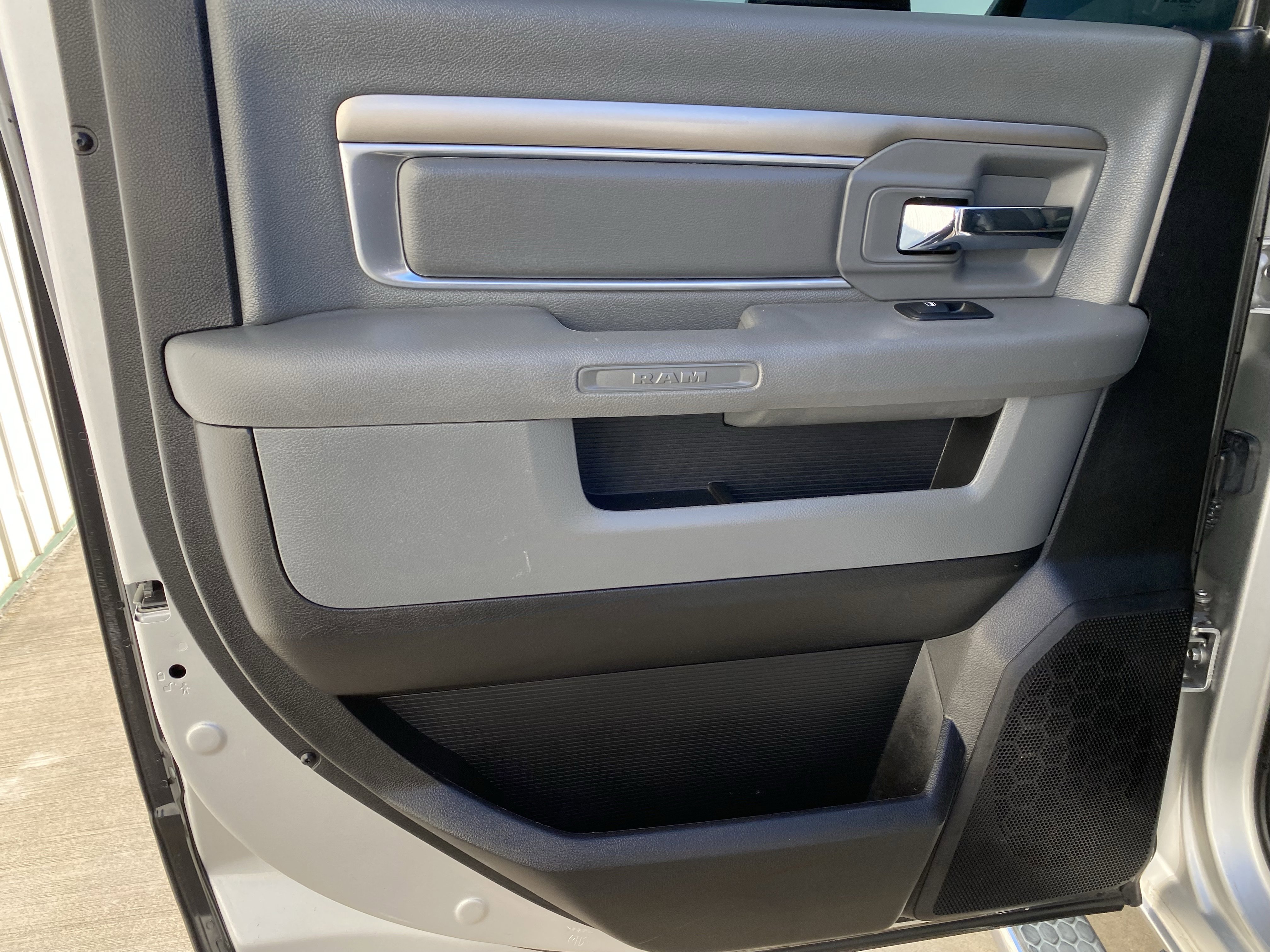 Used 2017 RAM 2500 Big Horn image 13