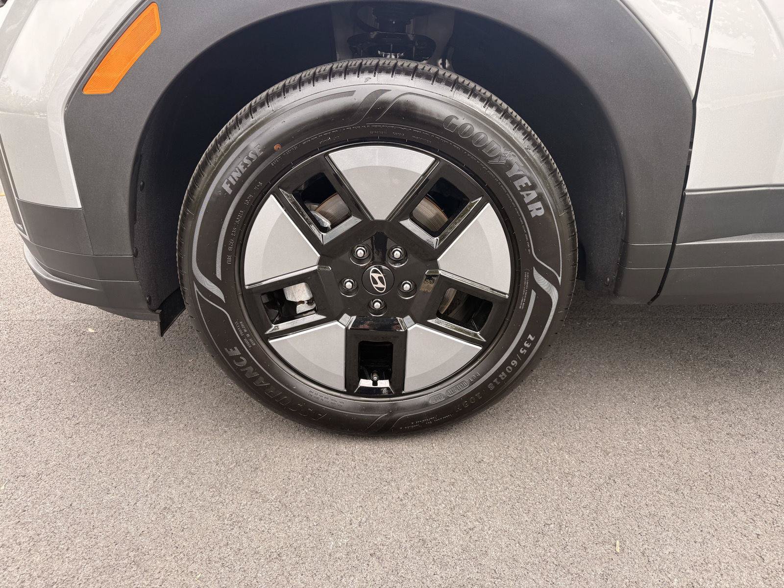 Certified 2026 Hyundai Santa Fe SE AWD/4WD image 9