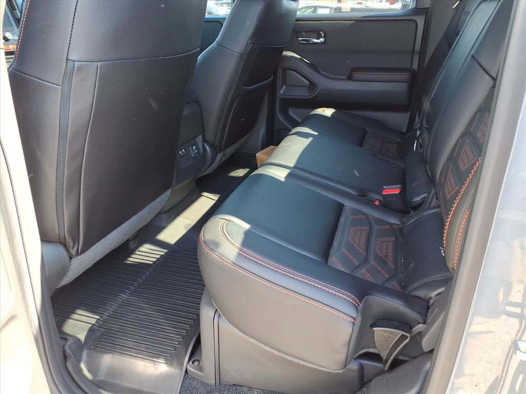 Used 2025 Nissan Frontier PRO-4X w/ Pro Premium Package image 5