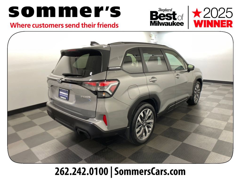 Used 2025 Subaru Forester Touring image 5