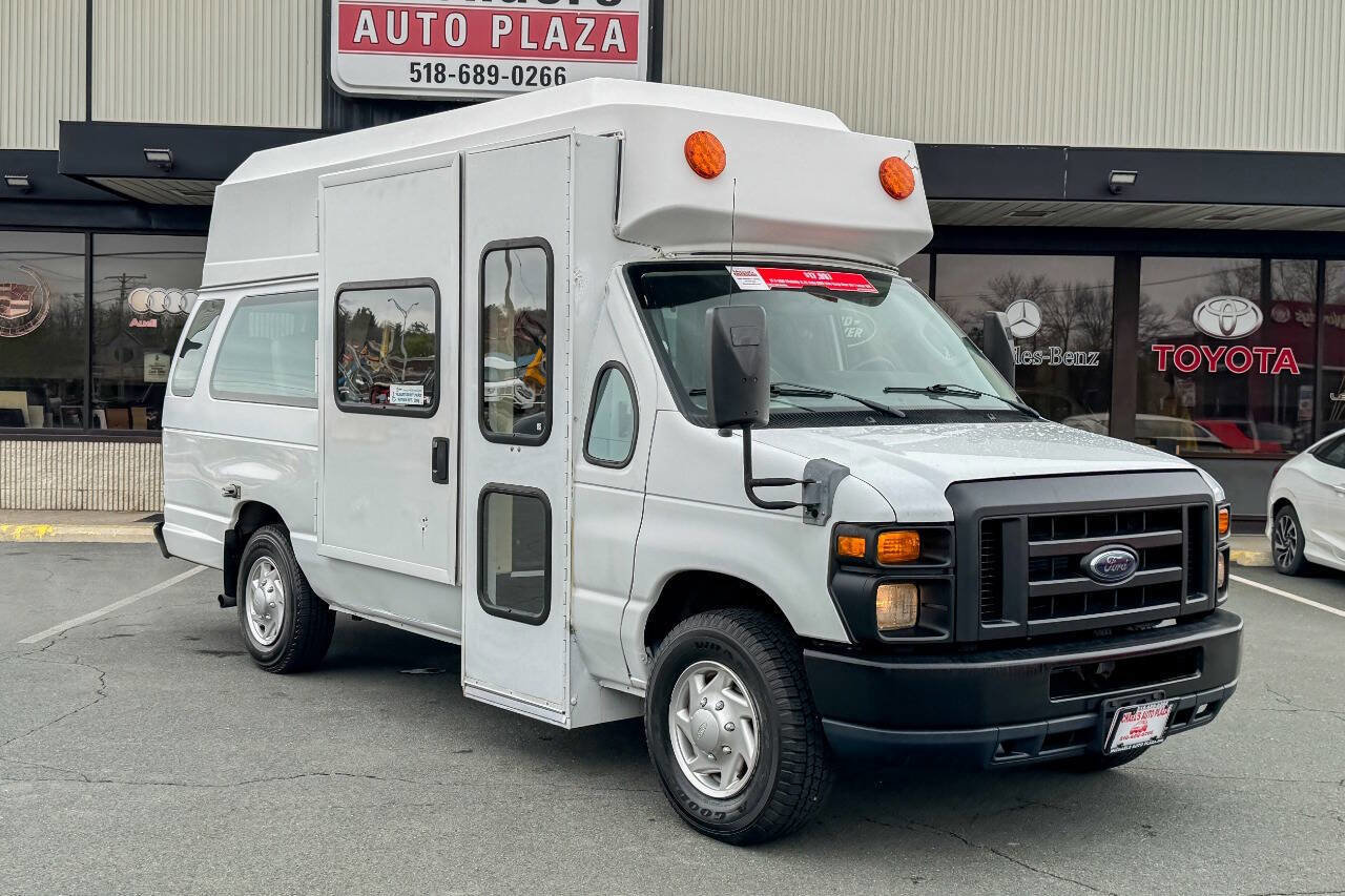 Used 2011 Ford E-350 and Econoline 350 Extended Super Duty w/ PWR Group RWD image 6