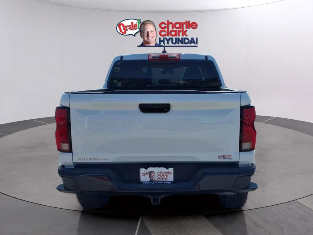 Used 2024 Chevrolet Colorado Z71 w/ Z71 Convenience Package 2 AWD/4WD image 4