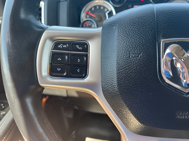 Used 2018 RAM 1500 Laramie w/ Convenience Group AWD/4WD image 17