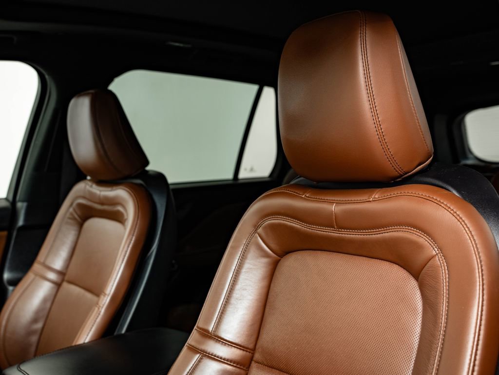 Used 2021 Lincoln Aviator Reserve image 24