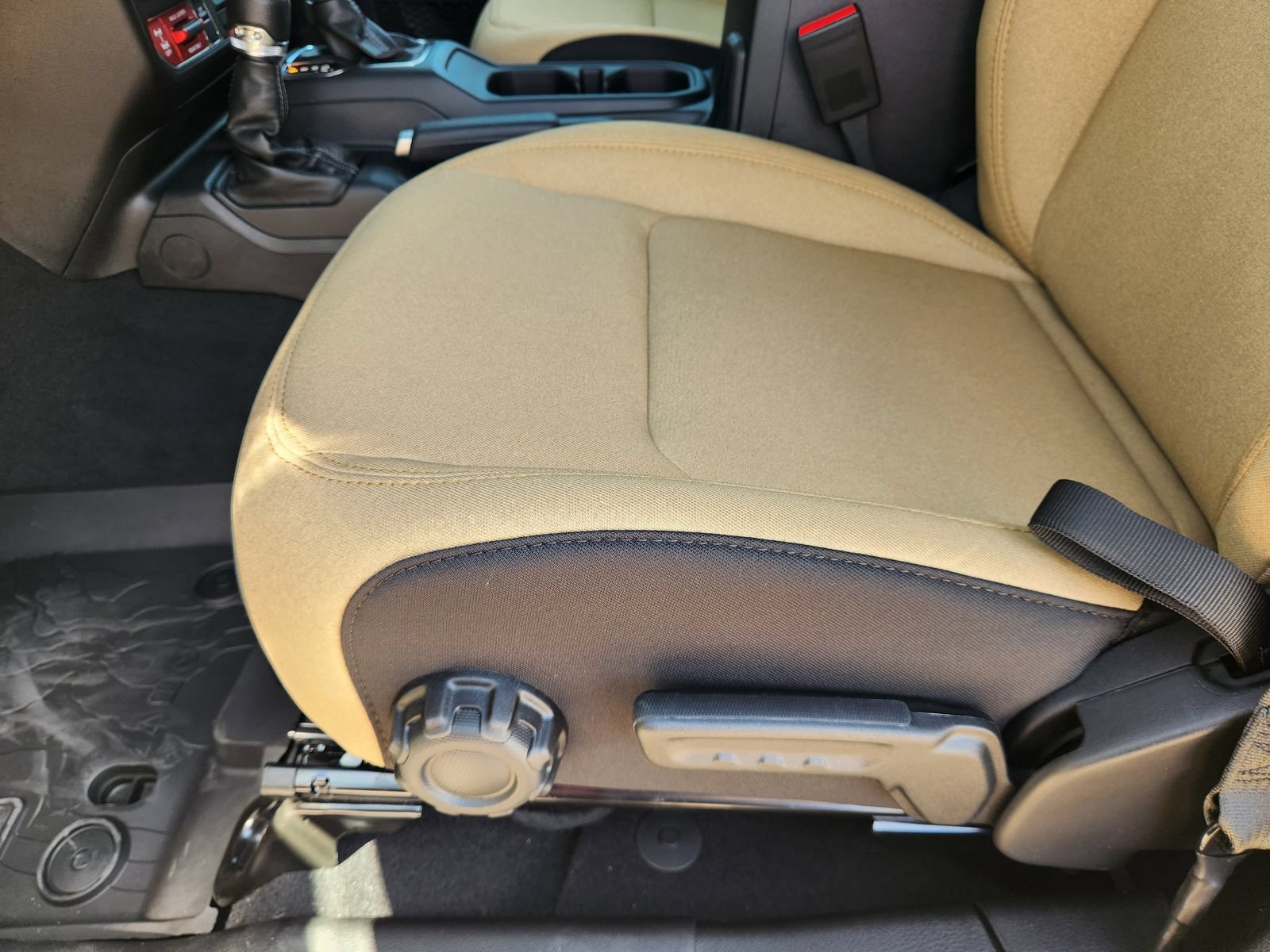 New 2026 Jeep Wrangler Unlimited Sport AWD/4WD image 19