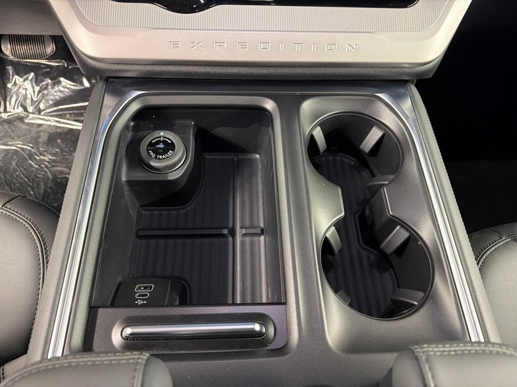New 2027 Ford Expedition Max Active AWD/4WD image 16