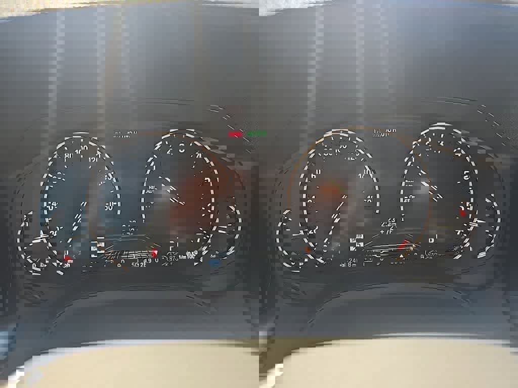 Used 2020 BMW 330i xDrive Sedan w/ Driving Assistance Package image 16