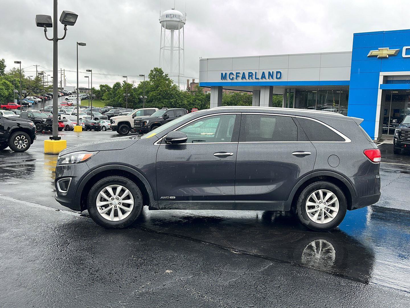 Used 2017 Kia Sorento AWD image 2
