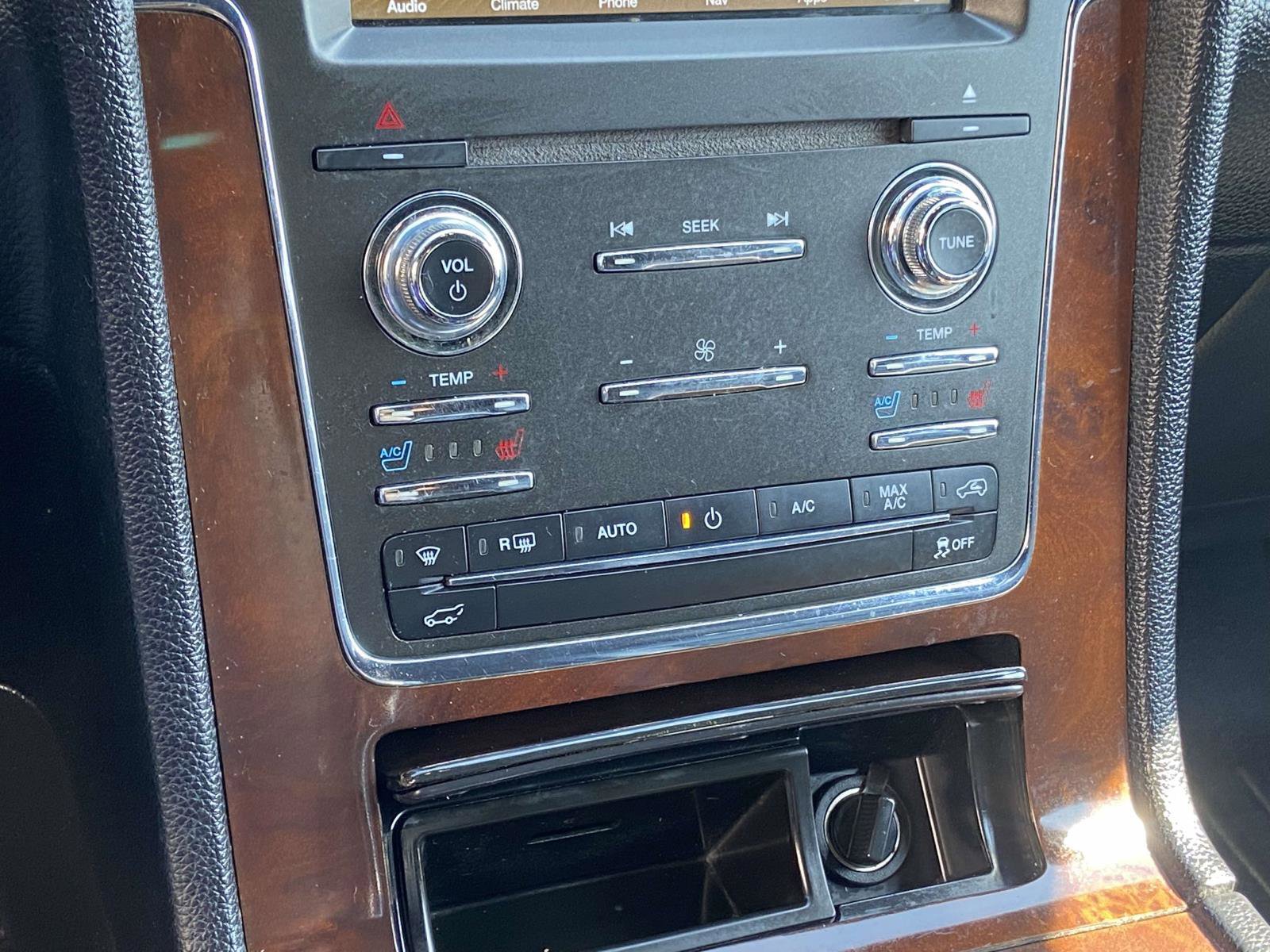 Used 2017 Lincoln Navigator Select image 20