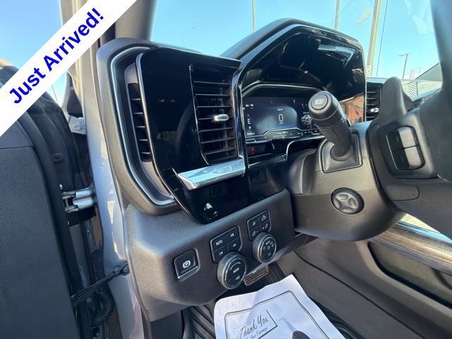 Used 2024 Chevrolet Silverado 1500 LTZ AWD/4WD image 45