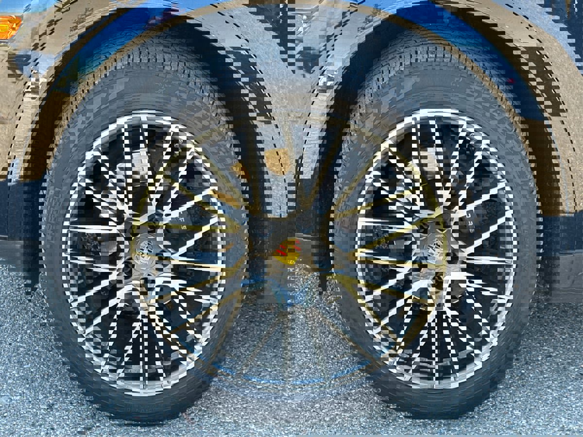 Used 2020 Porsche Cayenne image 23