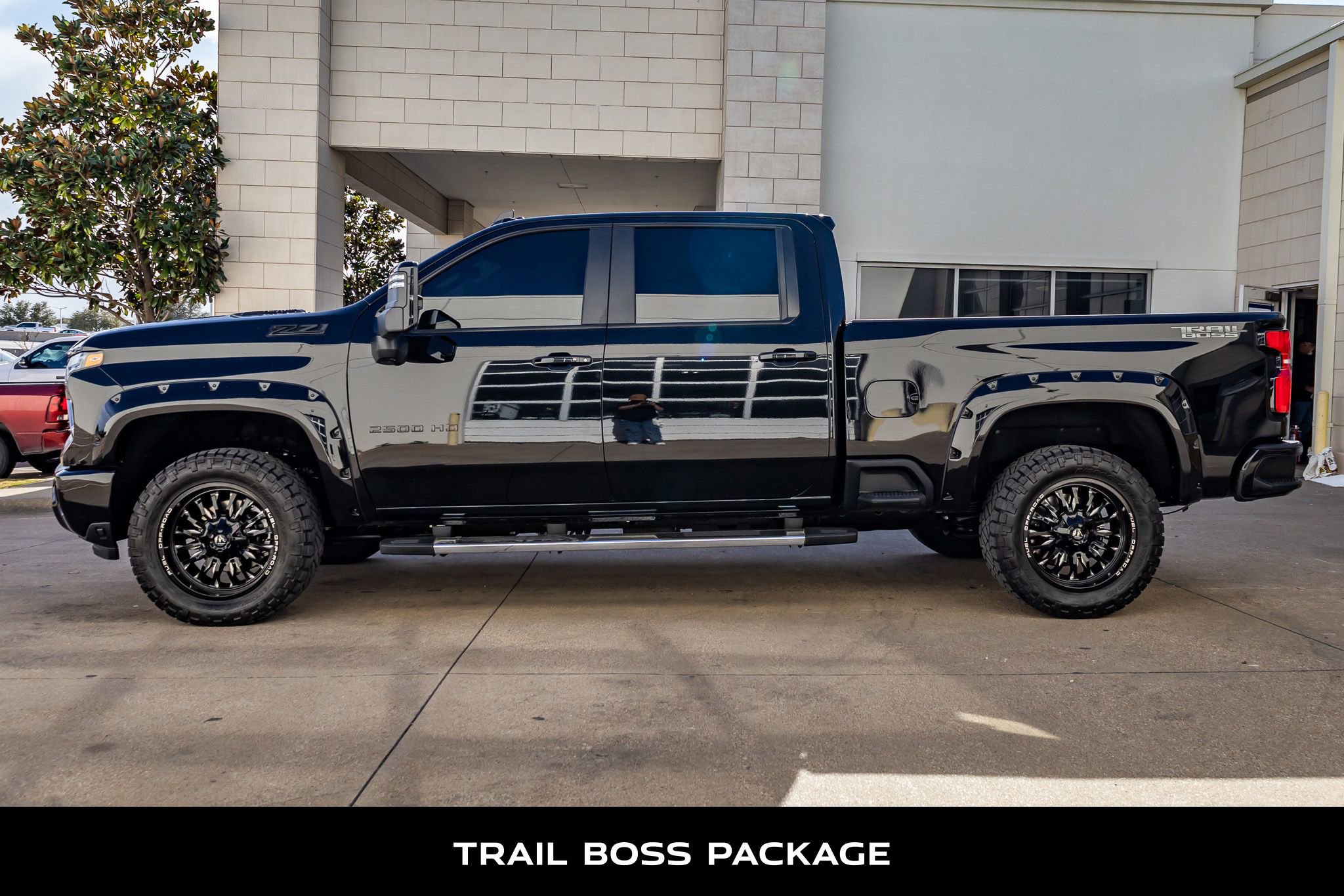Used 2025 Chevrolet Silverado 2500 LT w/ Trail Boss Package AWD/4WD image 5