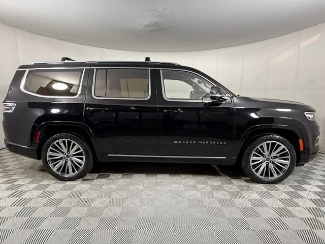 Used 2022 Jeep Grand Wagoneer Series III w/ Rear Seat Video Group 1 AWD/4WD image 71