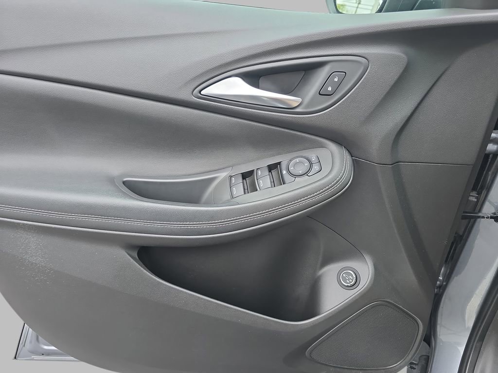 Certified 2020 Buick Encore GX Select FWD image 29