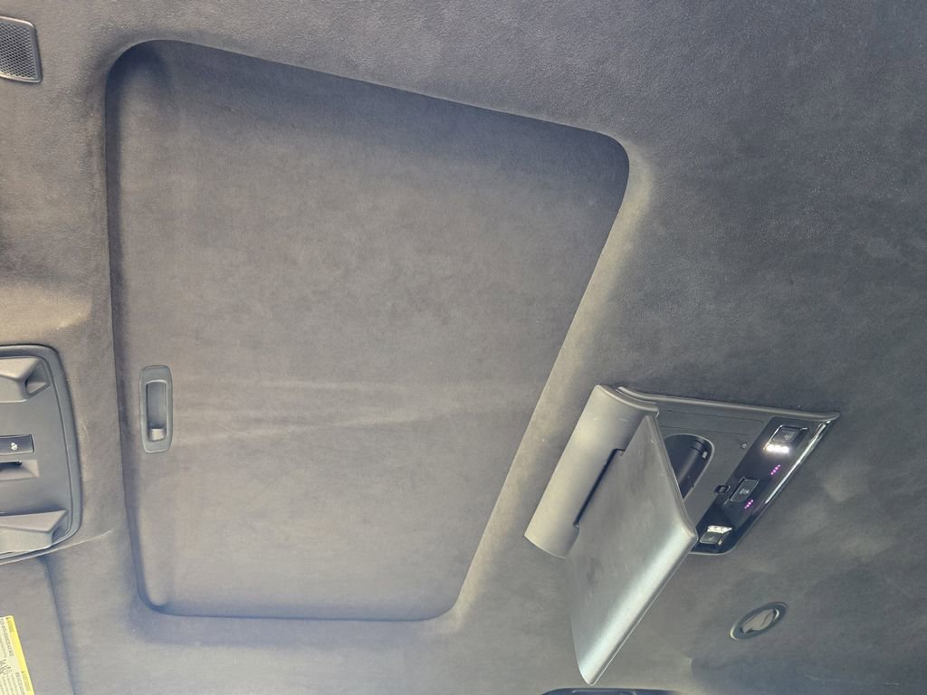 Used 2018 Cadillac Escalade ESV Platinum image 22