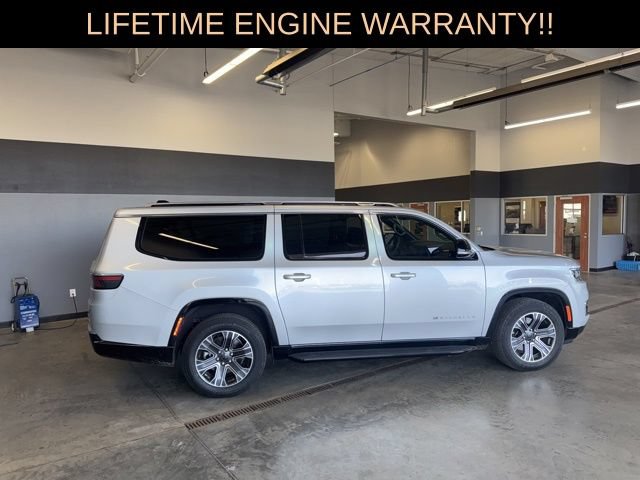 Certified 2024 Jeep Wagoneer L Series II w/ Flexible Seating Group AWD/4WD image 10