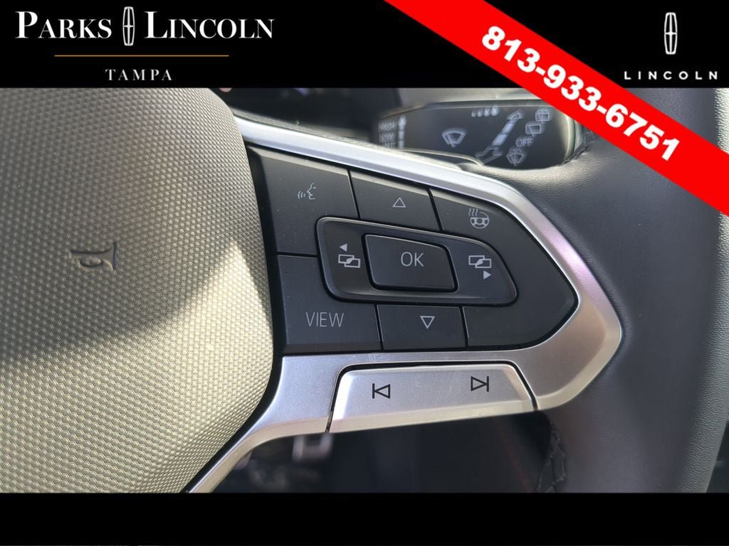 Used 2025 Volkswagen Atlas Peak Edition SE AWD/4WD image 30