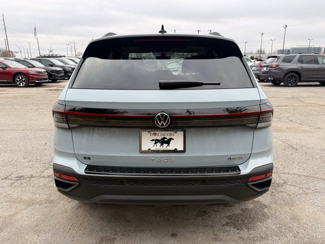 New 2026 Volkswagen Taos SE image 3