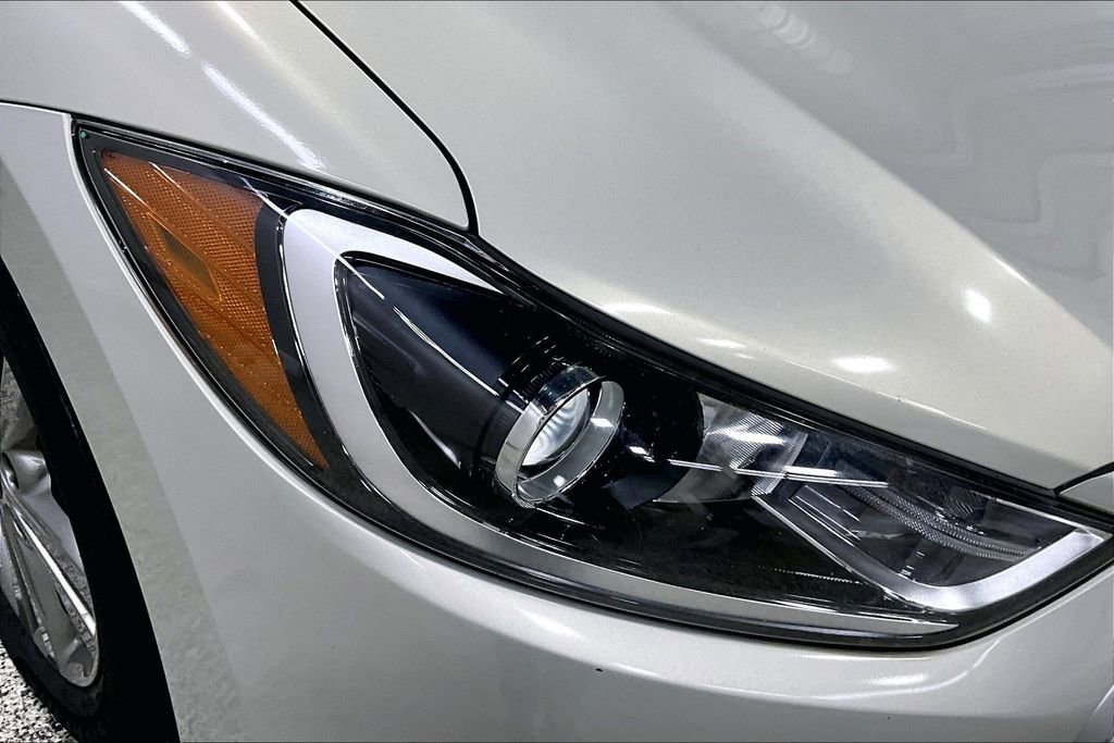 Used 2017 Hyundai Elantra Value Edition FWD image 29