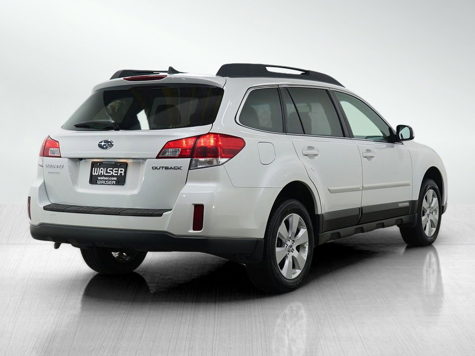 Used 2012 Subaru Outback 2.5i Limited w/ Moonroof Pkg image 5