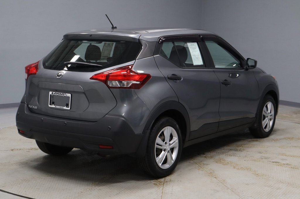 Used 2020 Nissan Kicks S image 12