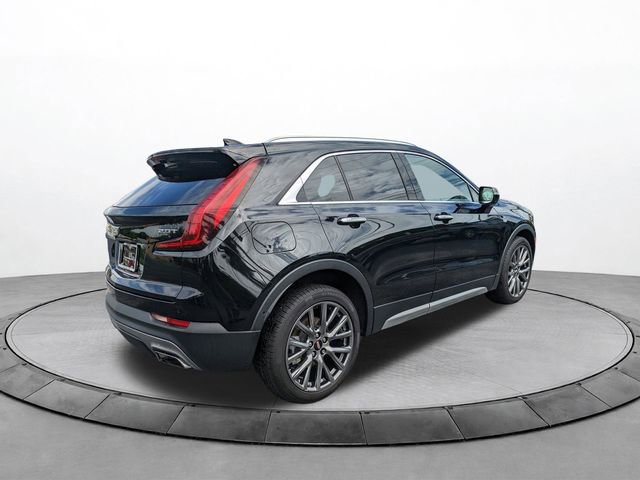 Used 2019 Cadillac XT4 Premium Luxury w/ Enhanced Visibility Package FWD image 4