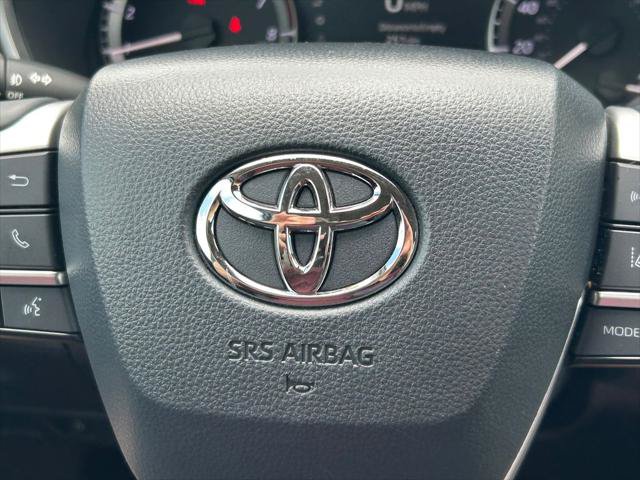 Certified 2026 Toyota Highlander XLE AWD/4WD image 40