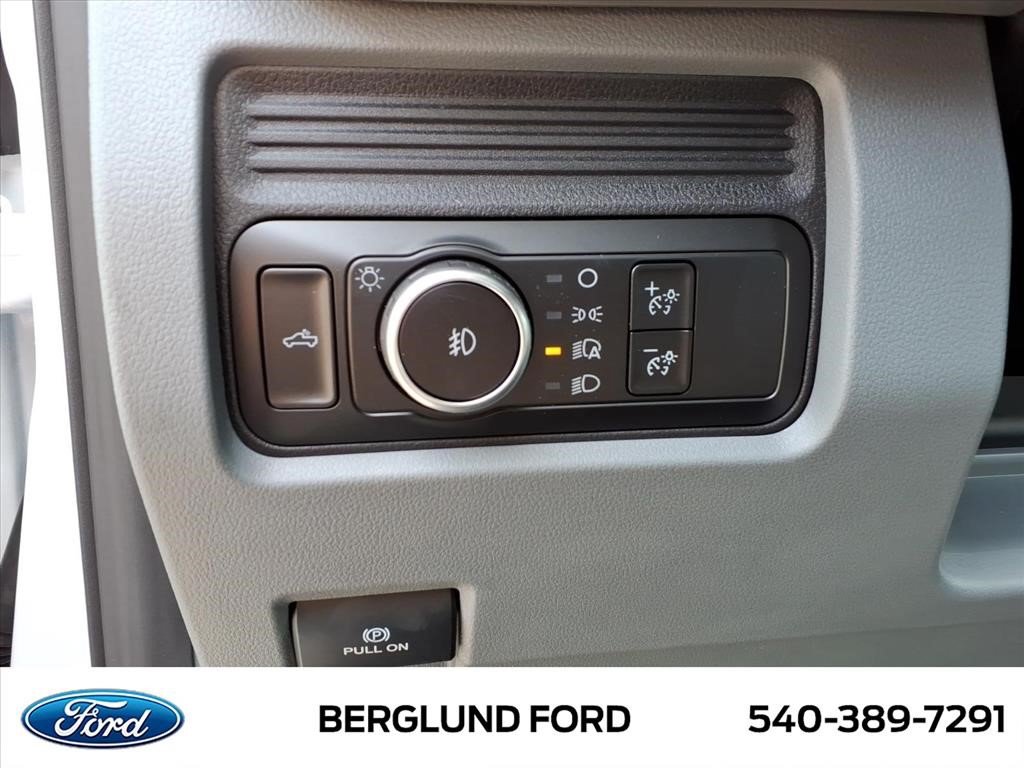 New 2026 Ford F550 4x4 Regular Cab Super Duty image 10
