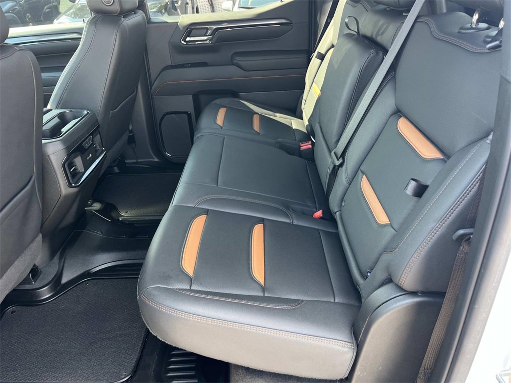 Used 2023 GMC Sierra 1500 AT4 w/ AT4 Preferred Package image 12