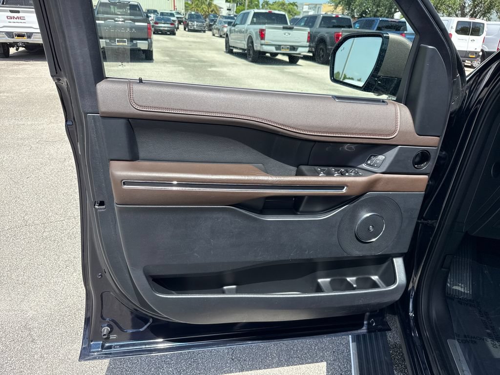Used 2021 Ford Expedition King Ranch RWD image 14