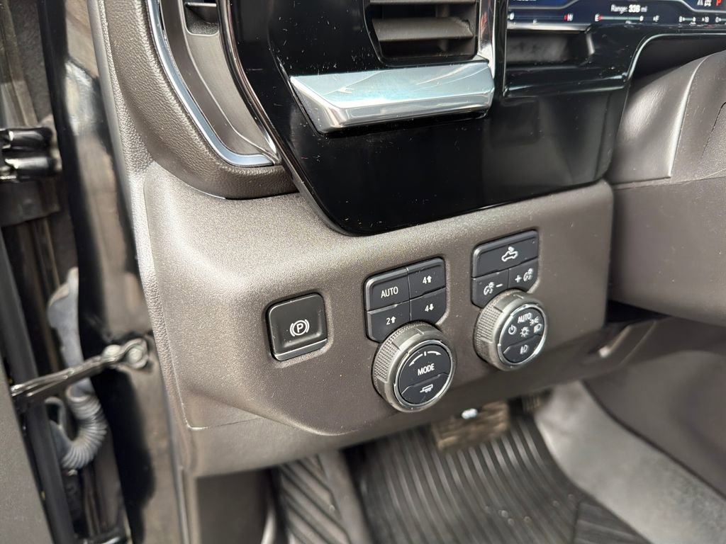 Used 2024 Chevrolet Silverado 1500 LT Trail Boss w/ Convenience Package II AWD/4WD image 19